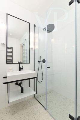 e5f89bbd-c072-4fe0-bbf4-b96de00d47cb_original