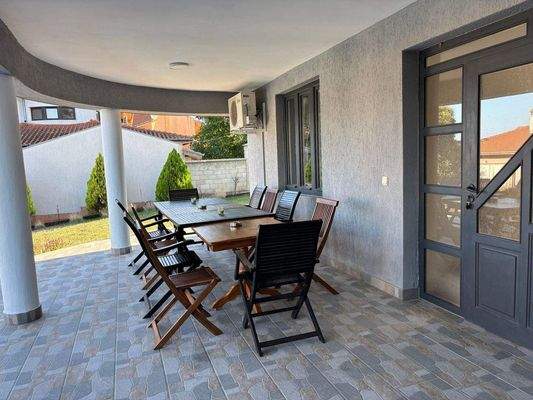 Essbereich auf der Terrasse