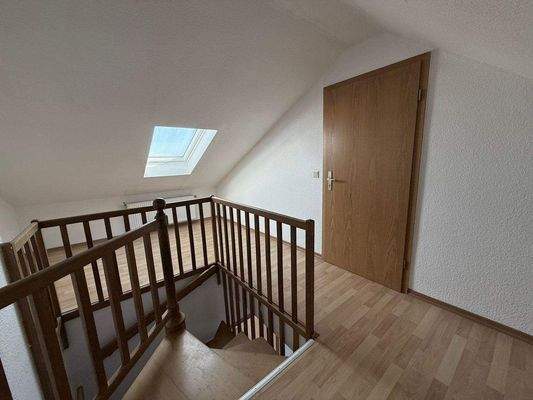 Treppe zur oberen Ebene