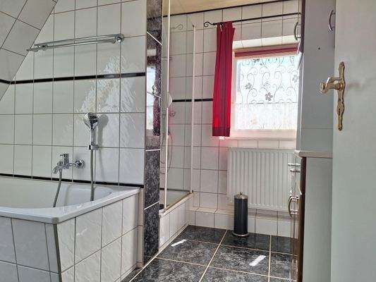 Vollbad im OG, Ansicht III