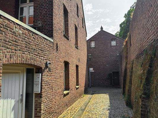 Seiteneingang zur Wohnung.jpg