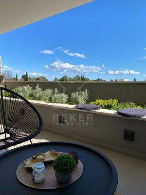 Luxuriöse Erdgeschosswohnung in Split: Ihr Traum am Meer