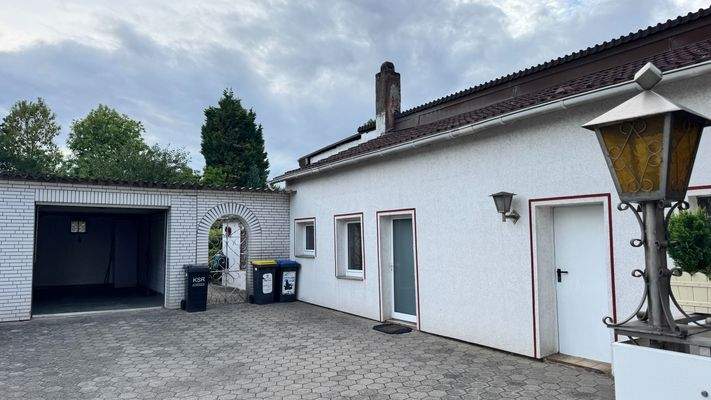 ETW mit Garten Neu 25 Garage