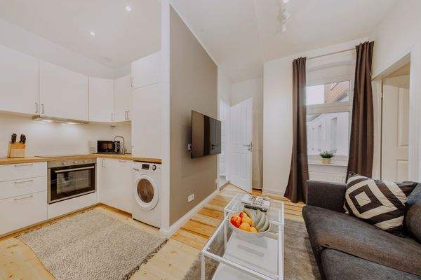 living room/ kitchen