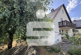 Wohnhaus und tolle Terrasse