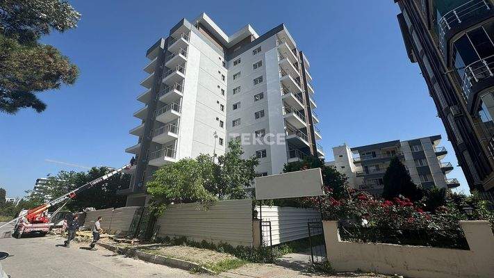 New and Spacious Apartments Close to the Main Road in İzmir