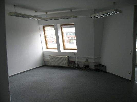 Großer Raum, Blick zum Fenster