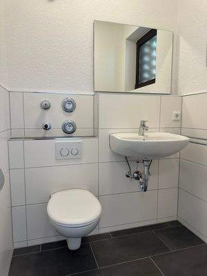 Modernes Badezimmer