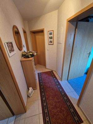 KG Einliegerwohnung: Flur