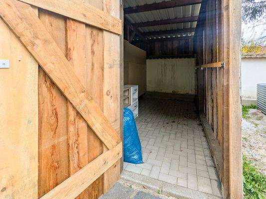 Abstellschuppen innen