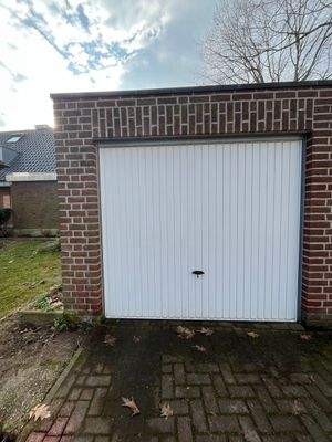Garage mit Rolltor