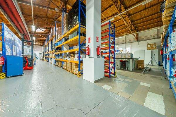 Produktionshalle (Gebäude 2)