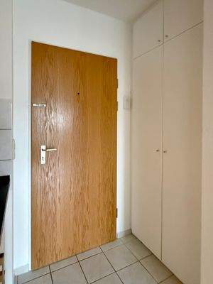 Flur mit Einbauschrank