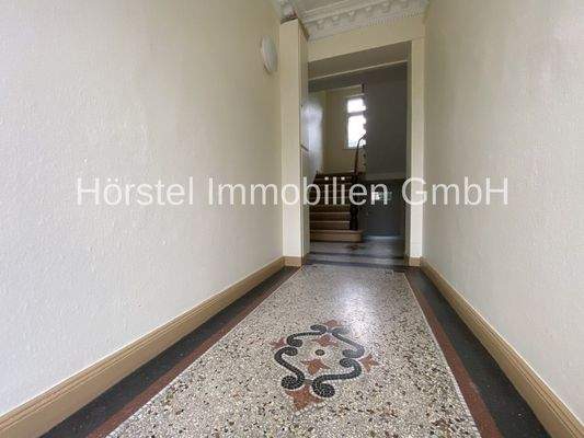 gepflegtes Treppenhaus