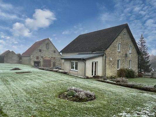 Wohnhaus mit Anbau/Scheune