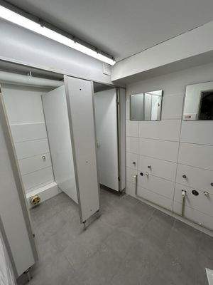 Sanitärbereich 1 von 2