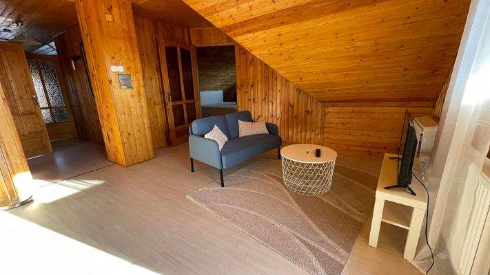 414534415_1305571996800241_4655459541896307744_n m