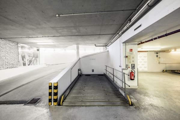 Tiefgaragen-Stellplatz