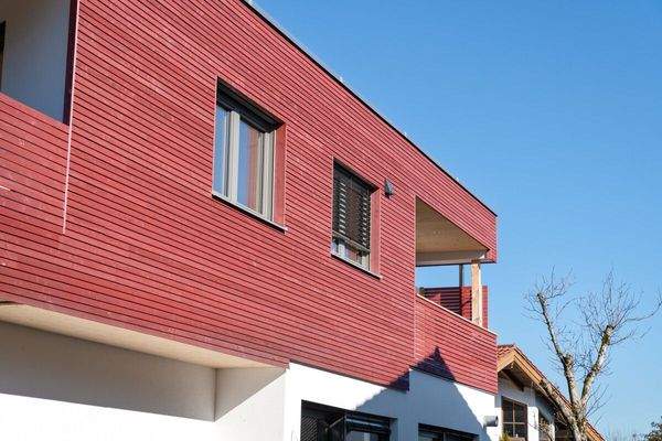 Freisitz mit Blick in die Berge