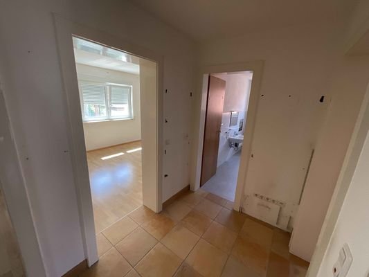 EG_Flur_www.villingen.immobilien