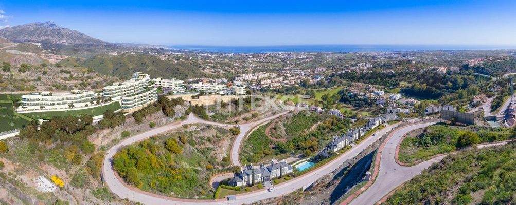 Sea View Flats with Luxury Design in Benahavis