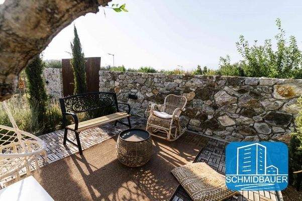 Kreta, Petrokefali: Villa mit Pool und großem Garten zu verkaufen