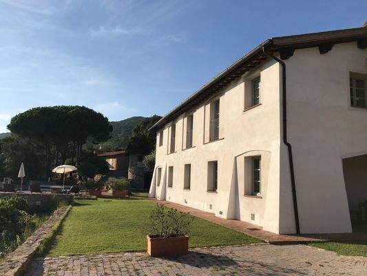 Restauriertes Bestandshaus mit 6 Wohnungen