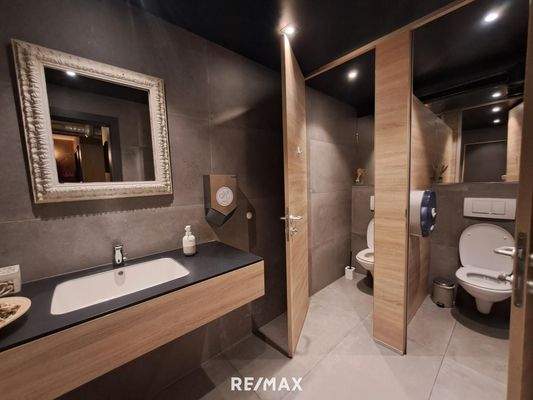 18_KG WC-Anlage Damen