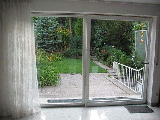 Blick in den Garten.JPG