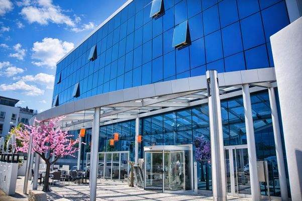 Außenansicht Eingang