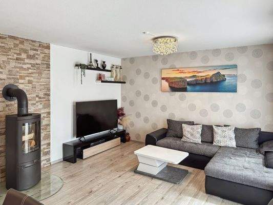 Wohnzimmer mit Kamin