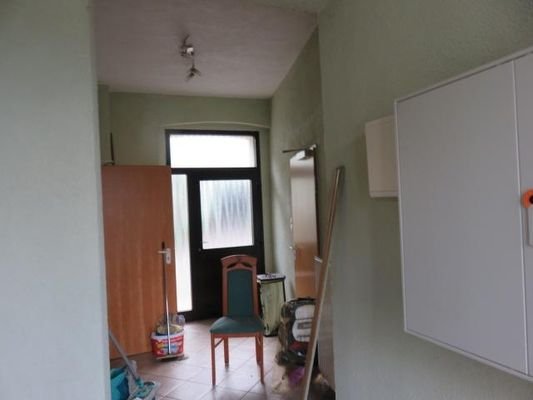 Hauseingang links Gewerbe