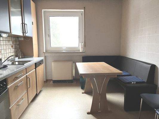 gemütliche Küche mit Essecke