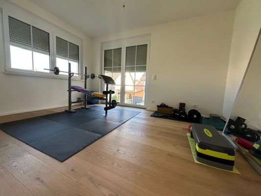 9) Zimmer2 OG Sportzimmer