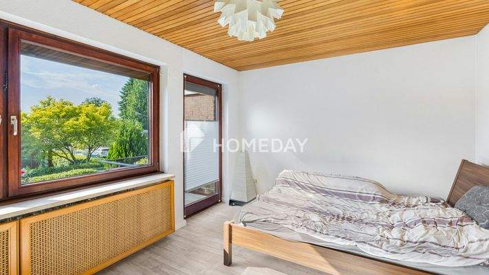 1. OG Schlafzimmer 1