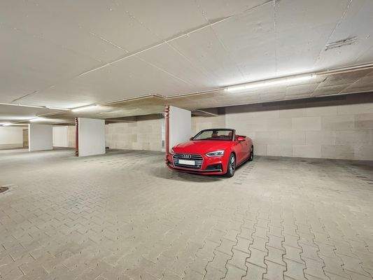 TIEFGARAGEN-STELLPLATZ