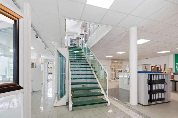 2-Stöckige Ausstellungsfläche