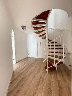 Flur mit Treppenaufgang