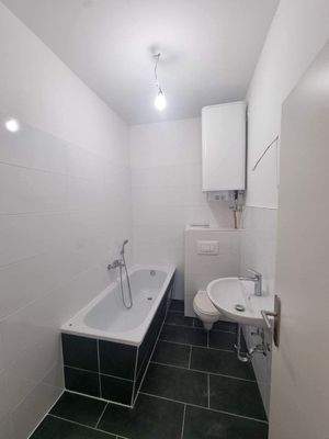 Bad 1. OG rechts.jpeg