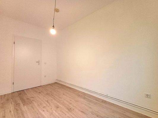 20251128_100032_resized