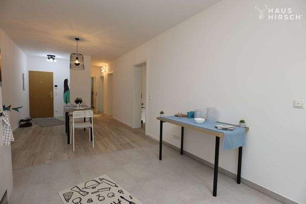 Esszimmer und Flurbereich