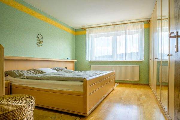 Schlafzimmer OG
