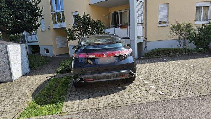 PKW-Stellplatz im Freien