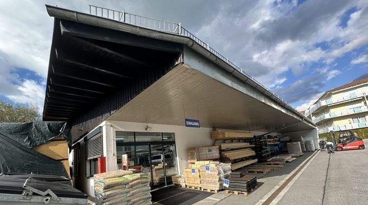 5179-Hauptgebäude-Eingang