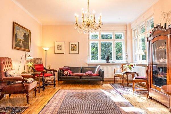 Lichtdurchfluteter Wohnbereich 