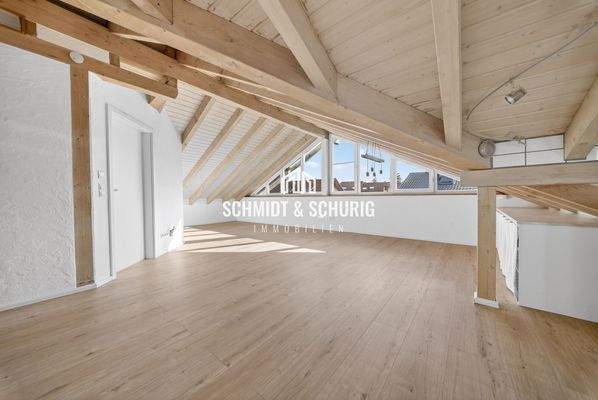 Wohnzimmer / Dachgeschoss