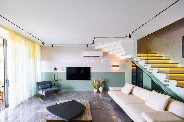 Luxe Detached Houses Within Walking Distance of the Sea in Alanya