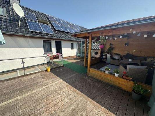 große Dachterrasse