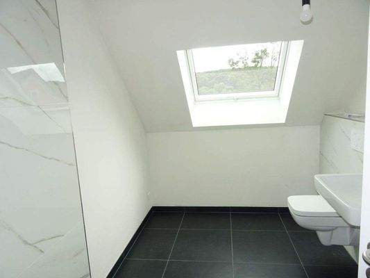 OG: Badezimmer - Ansicht 1