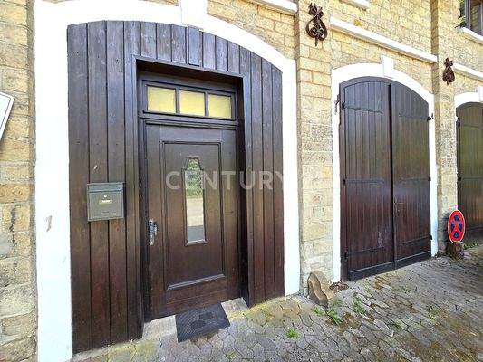 Eingangsbereich zu den Wohnungen im Anbau